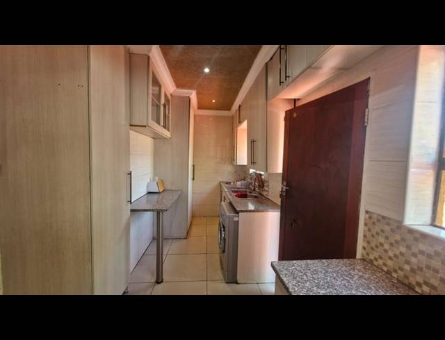 5 BEDROOM HOUSE FOR SALE IN BRACKENDOWNS